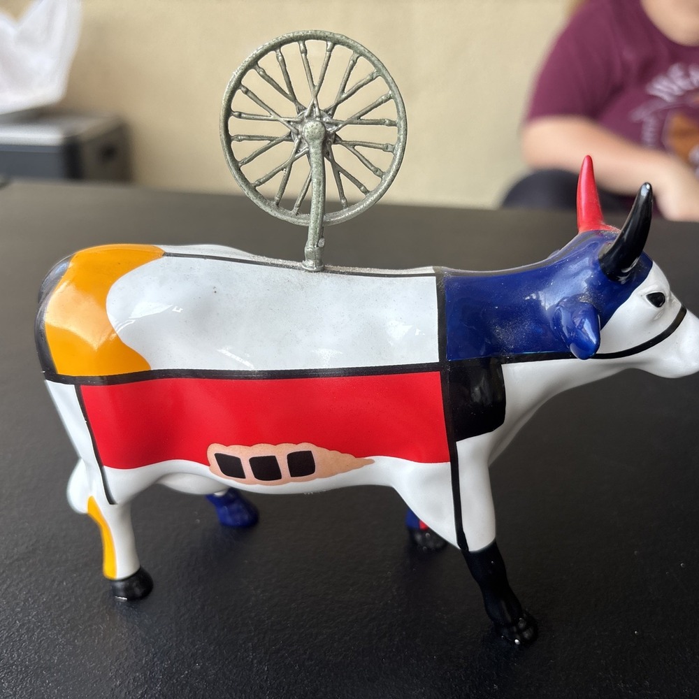 CowParade Cow Figurine Collectible Westland Giftware w/ Box & Tag